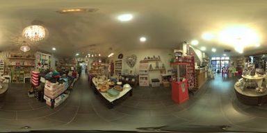 Lusitania, vêtements et décoration à Anse (69)